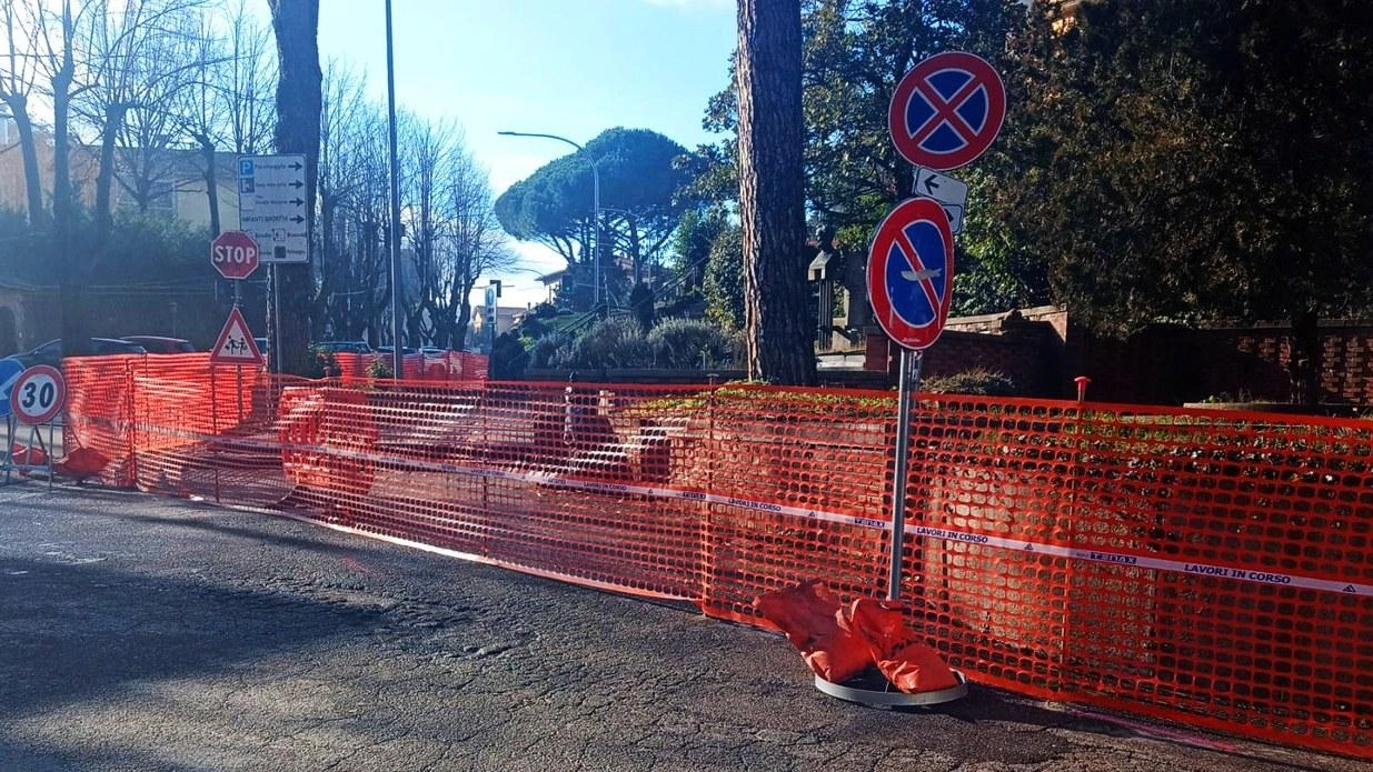 Il cantiere delle scuole ’G.Mengoni’ di via VIII Dicembre 1944, a Fontanelice