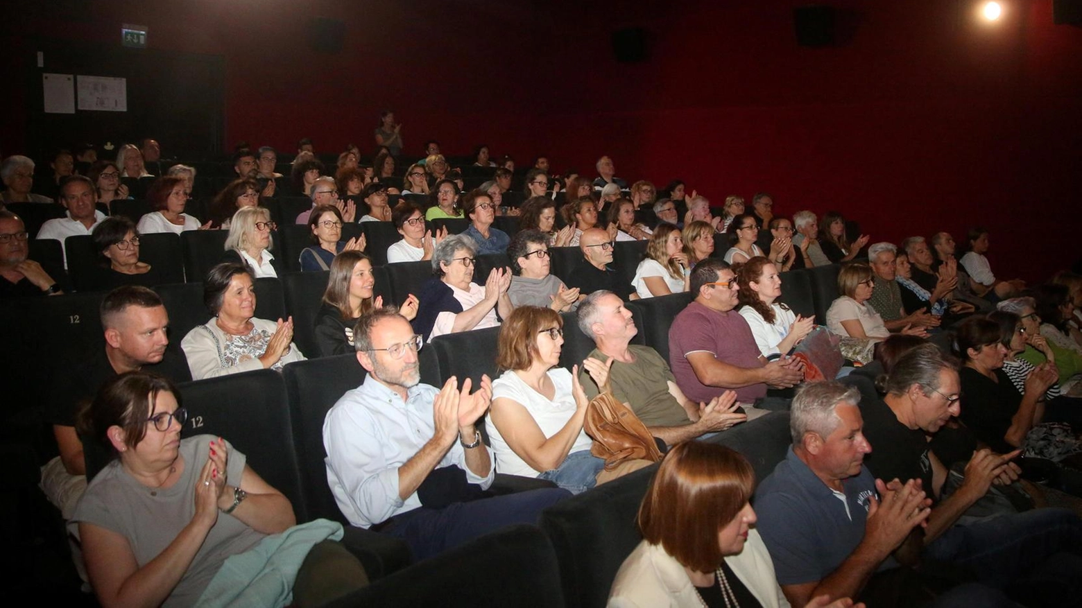 Il docufilm del Carlino. Sala gremita all’Eliseo