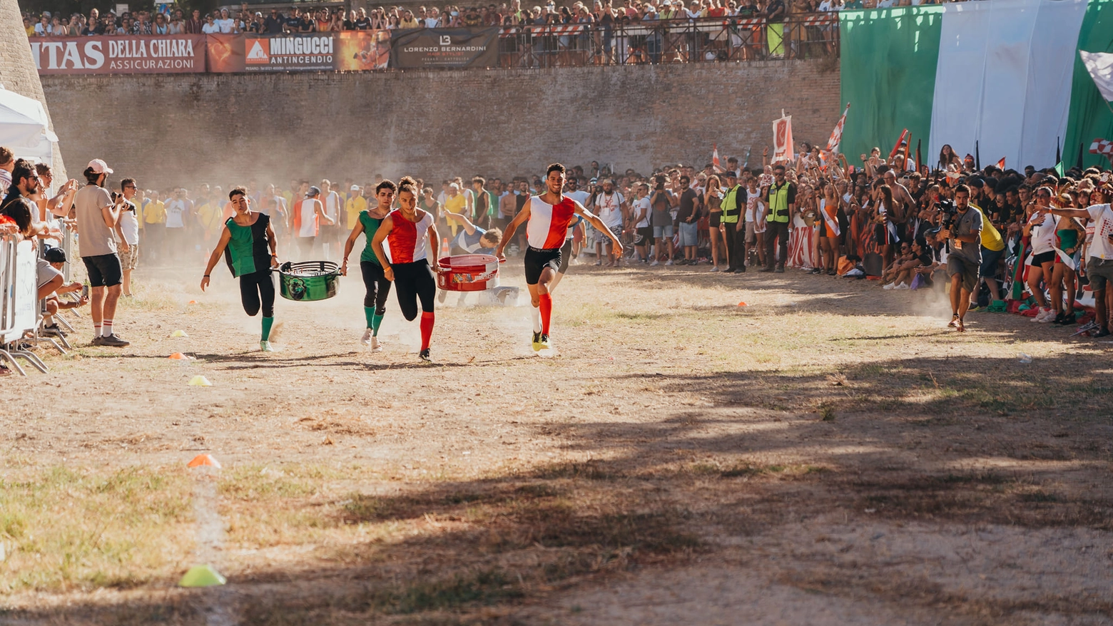 Un'edizione passata del Palio dei Bracieri a Pesaro