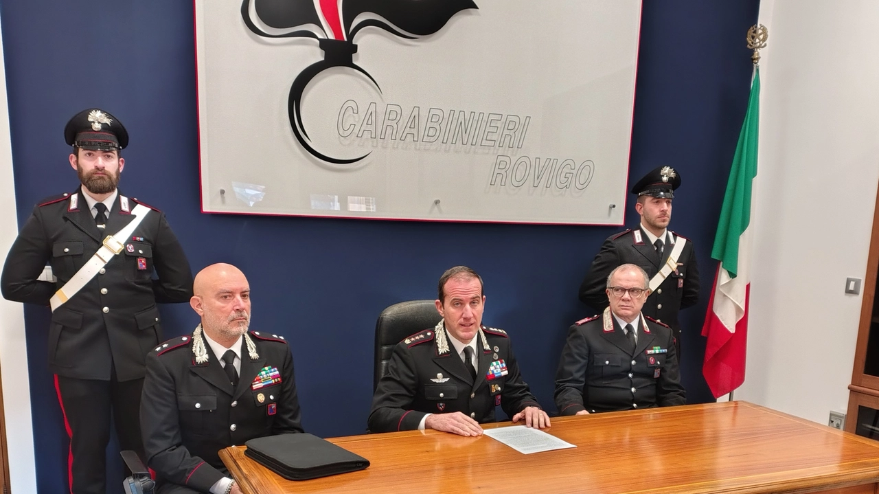 Un momento della conferenza stampa dei carabinieri