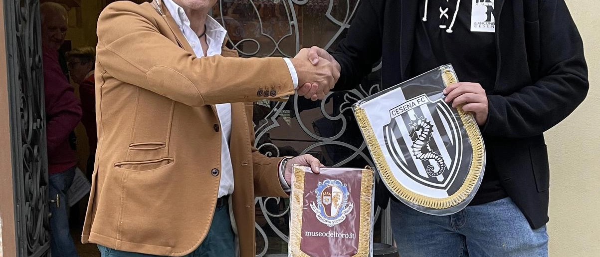 Il Museo Bianconero Cesena celebra la storia del club con iniziative culturali e storiche. Nasce l'Associazione per valorizzare il patrimonio e ricordare le gesta dei bianconeri.