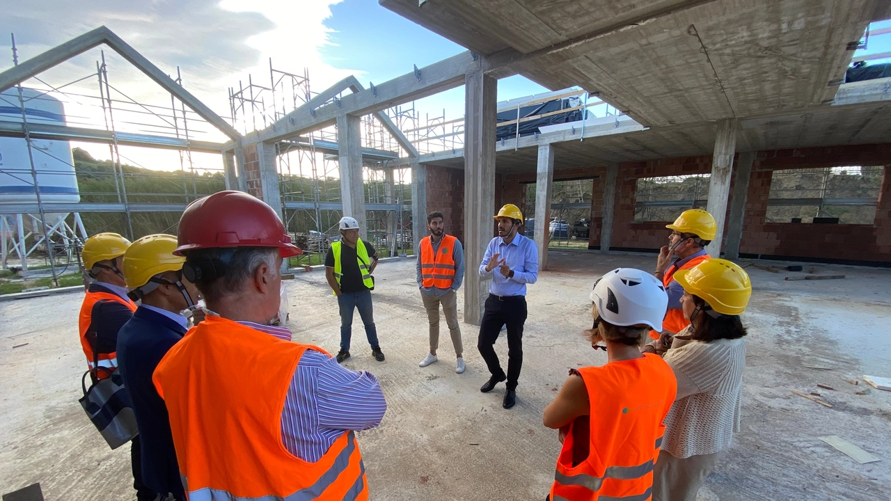 Il sopralluogo dell’amministrazione comunale al cantiere della scuola dell’Osservanza