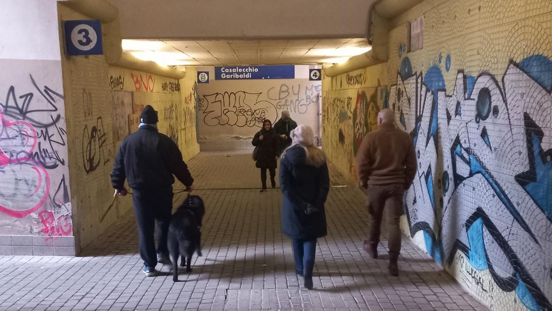 Genitori di ronda alla Meridiana: “Non potevamo aspettare un’altra aggressione”