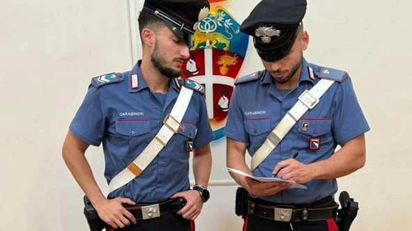 I carabinieri del Nucleo operativo della Bologna Centro hanno scovato l’appartamento usato come base di spaccio al Quadrilatero