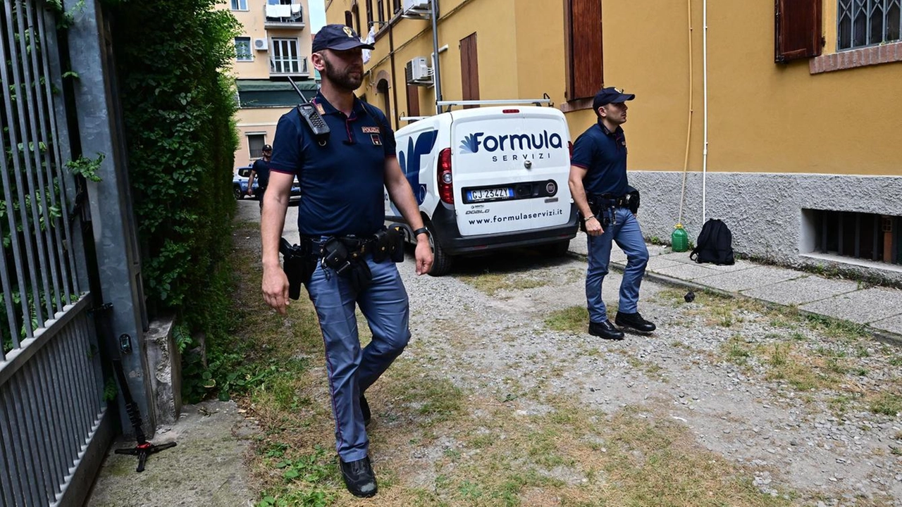 Via Ferrarese, terra di nessuno. I residenti fra rabbia e paura: "Il delitto è la punta dell’iceberg"