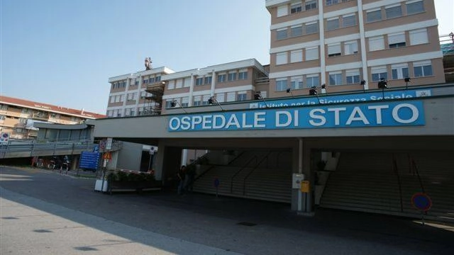 La campagna vaccinale contro l'Hpv dell'Istituto per la sicurezza sociale è in corso. Il primo open day si terrà domani per assistiti nati dal 1998 al 2009. Il vaccino protegge da gravi patologie legate al virus. Prossimo appuntamento informativo il 27 novembre.