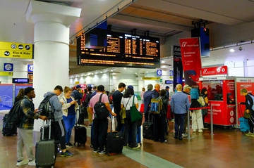 Bologna, rabbia e rassegnazione per il guasto di oggi: ritardi dei treni fino a 220 minuti