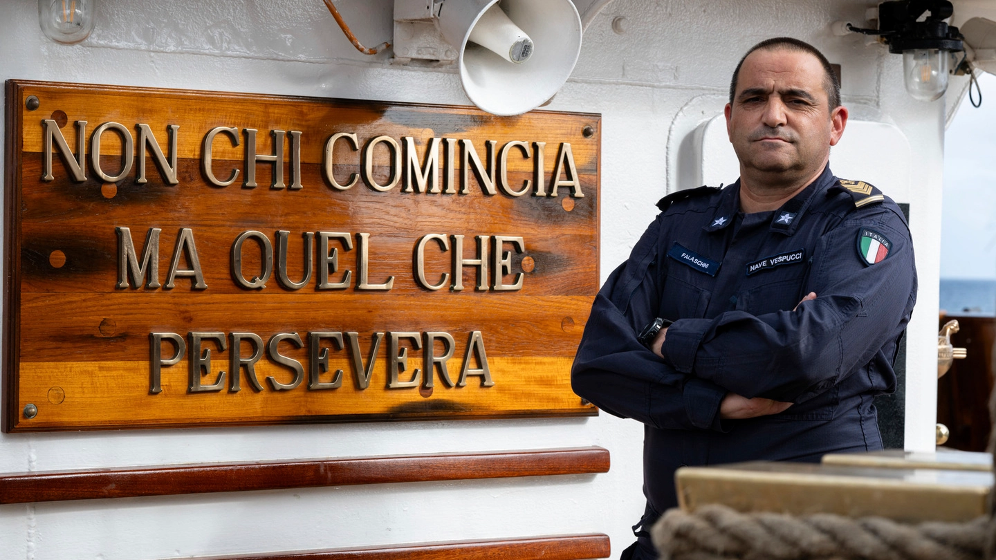 Il portorecanatese Pasquale Falaschini, 48 anni, è secondo capo aiutante