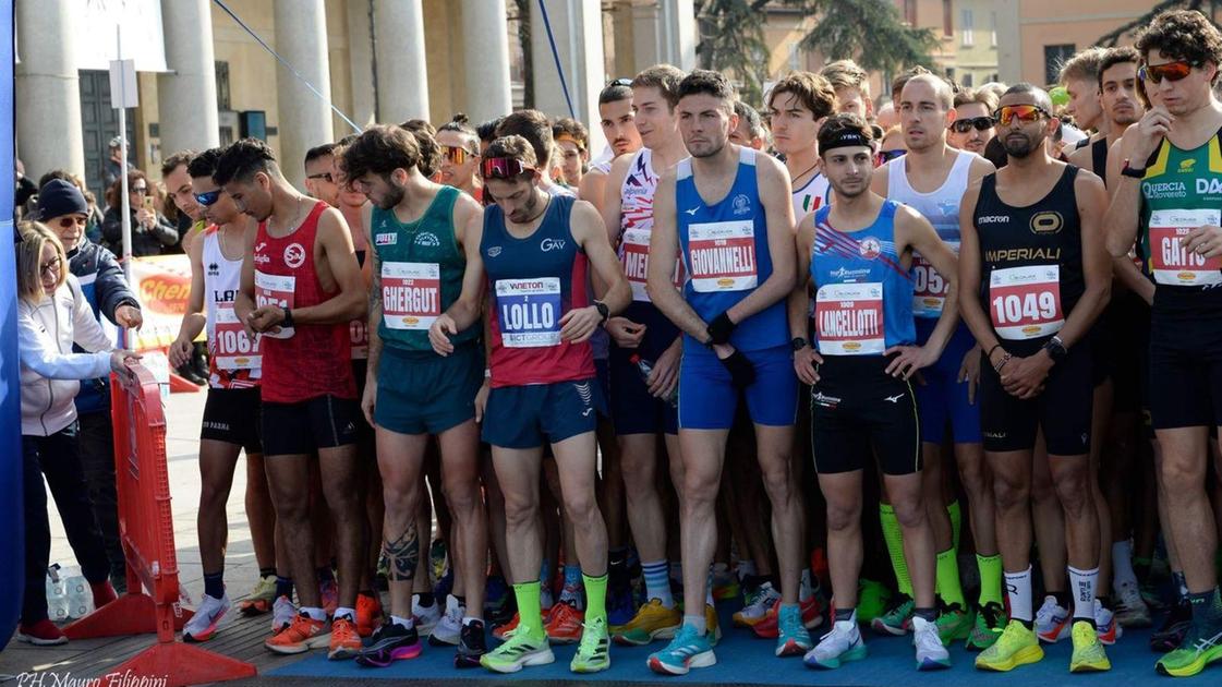 La carica dei mille per "La 21". Un cast di top runner allo starter