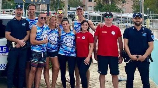 Agenti di Polizia locale da tutta Italia si sfidano al nono Campionato nazionale di beach volley a Riccione. Passione e competizione per il titolo tricolore in palio nelle varie specialità. Evento organizzato con il patrocinio del Comune locale.