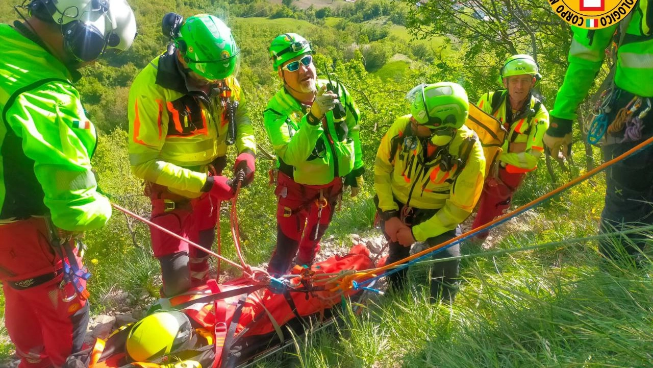 Un'arrampicatrice è scivolata dalla pietra di Bismantova a Castelnovo Monti