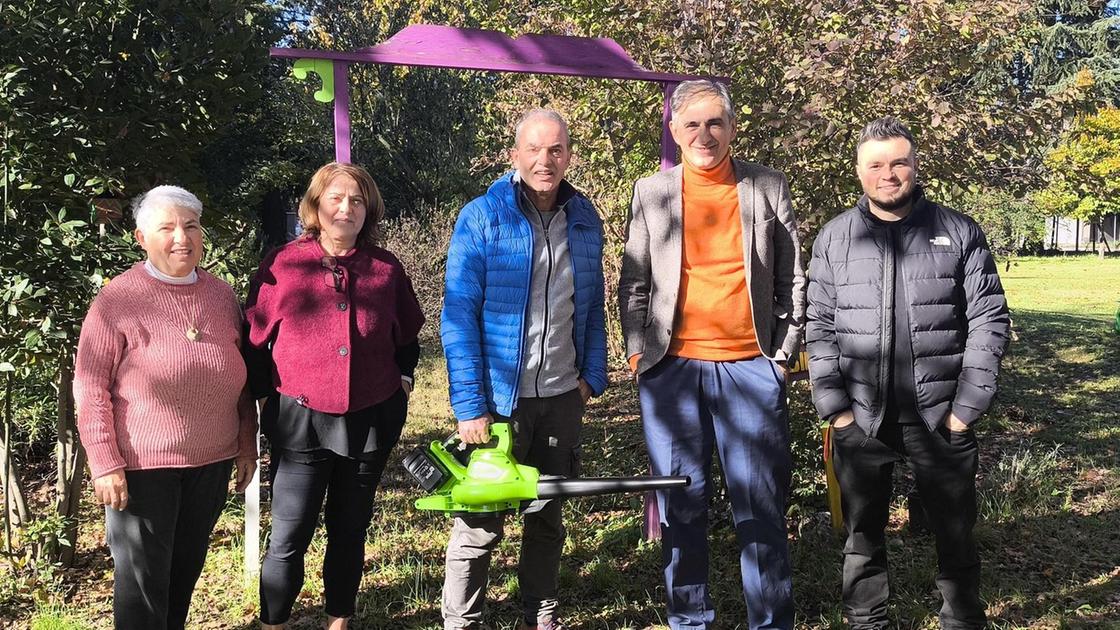 Un’attrezzatura da giardino per il centro ’La Meridiana’