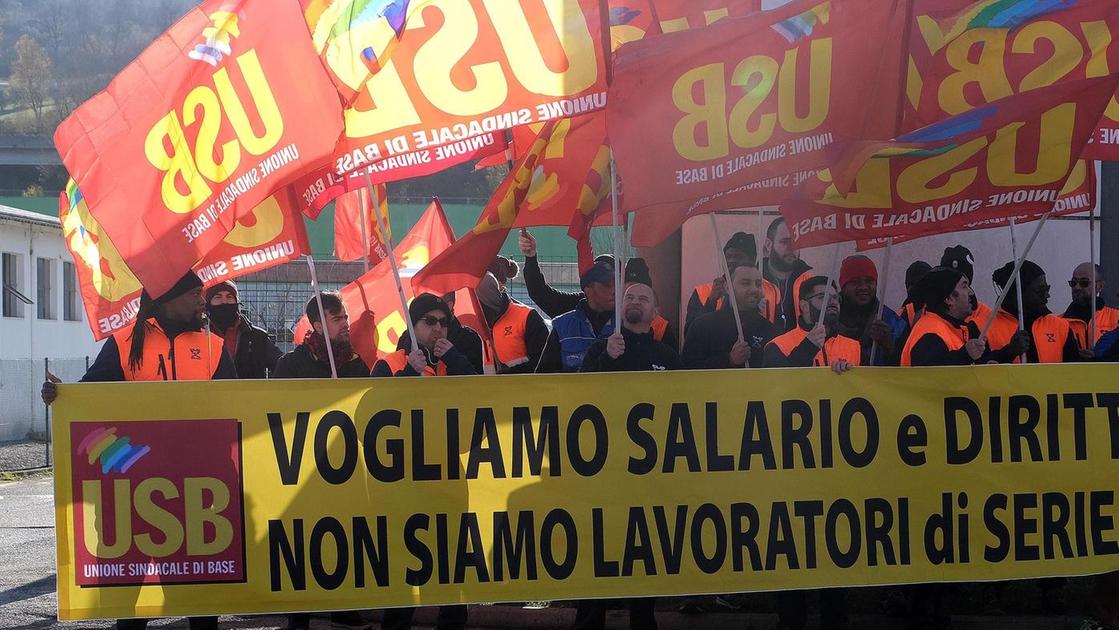 La cooperativa nel mirino:: "Vogliamo più tutele"