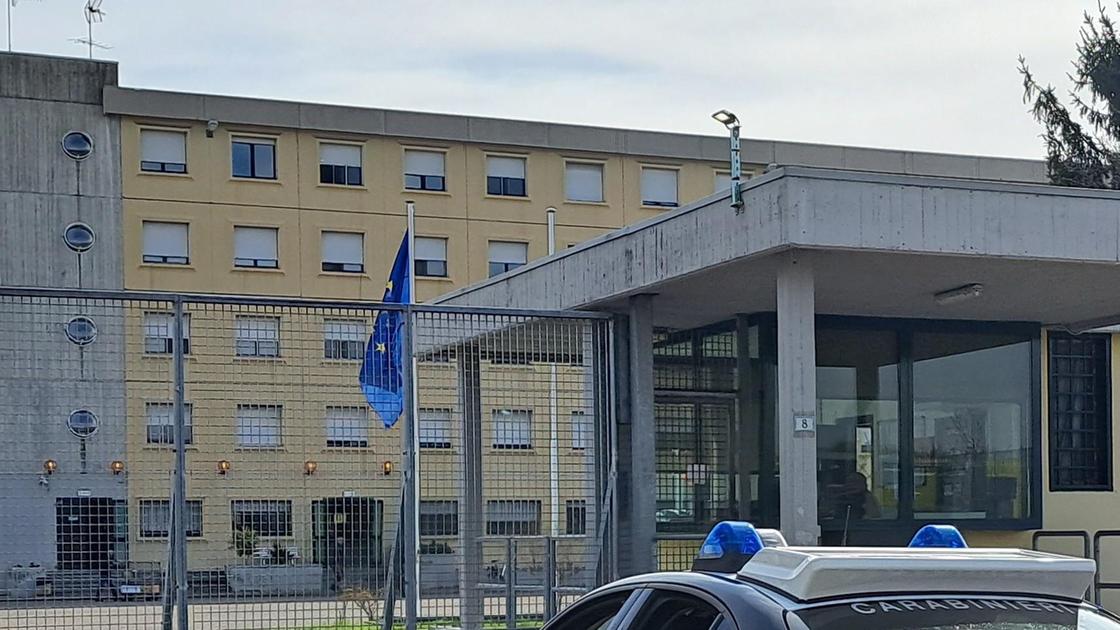 Cure in carcere. Pioggia di soldi su Reggio