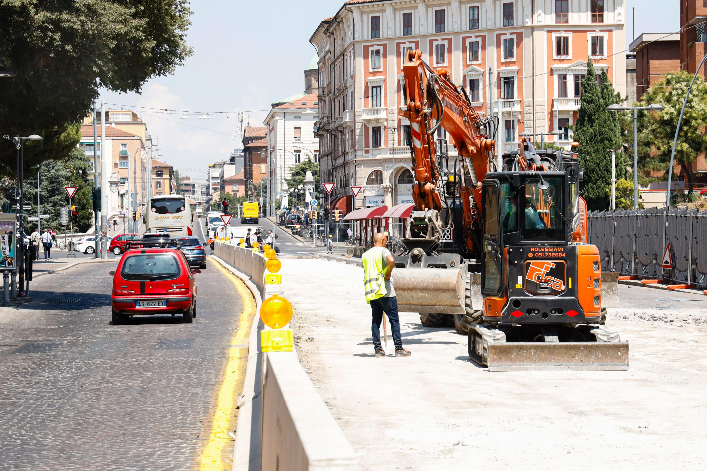 Cantieri, la voce dei bolognesi. I lavori nel mirino: “Rischio incidenti e nessun vantaggio”