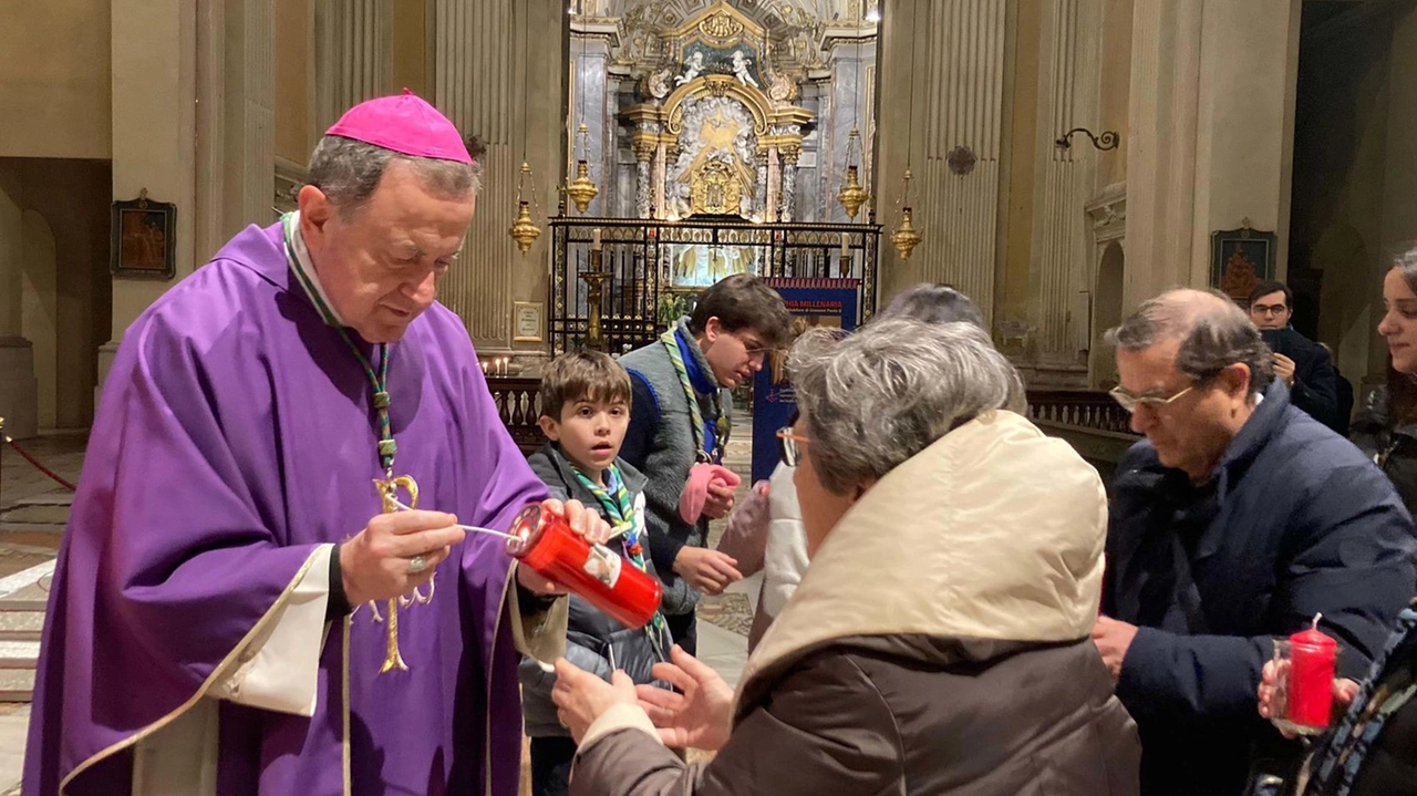 Manca pochissimo ai giorni clou delle festività natalizie, e così sono tanti gli eventi che animano il centro. Nel tardo...