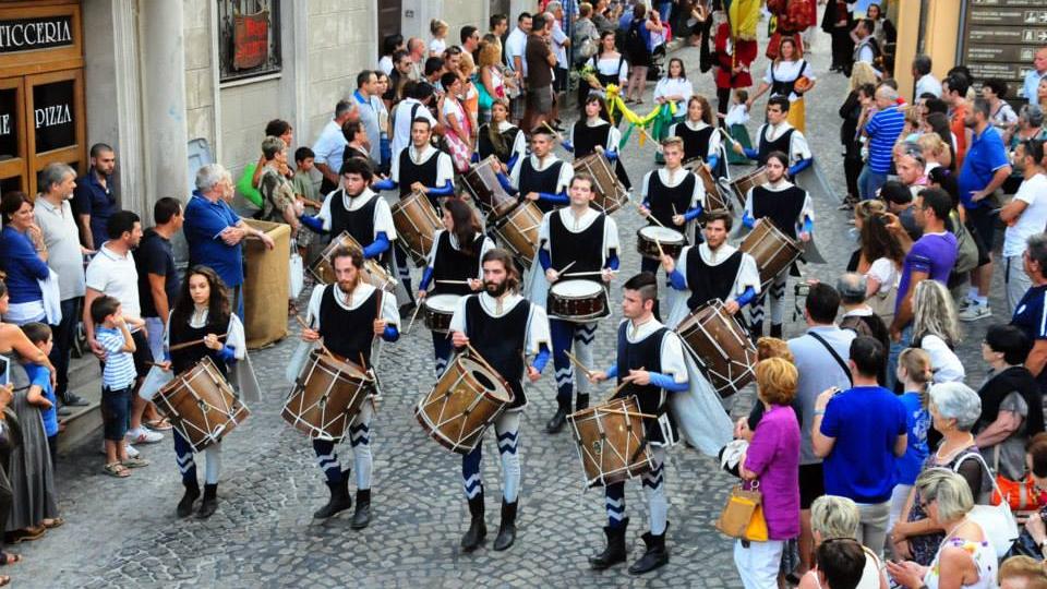 Offagna, feste medievali da record: 8 mila i visitatori