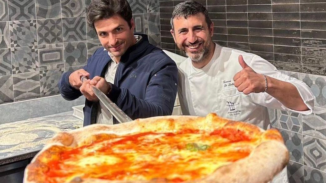 Gianni Di Lella, chef di 'La Bufala' a Maranello, sale al 55° posto al 'The Best Pizza Awards'. Ambizione di raggiungere il 50° l'anno prossimo.