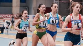 L'atleta diciottenne Virginia Bancolini della Sef Stamura Ancona ha migliorato il primato marchigiano juniores nei 1500 metri piani con 4’28"37 a Trento, confermando il suo talento e ambizioni per le prossime gare nazionali e mondiali.