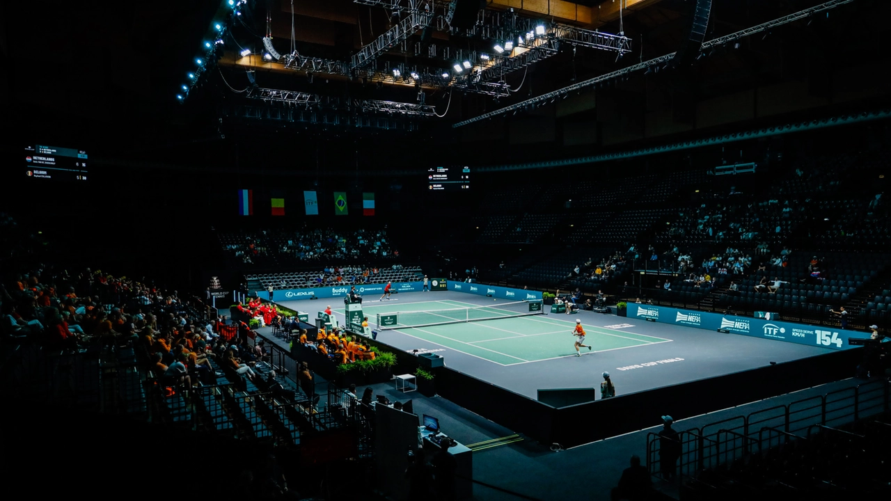 Unipol Arena di Bologna verso il tutto esaurito. Coppa Davis a Bologna, gruppo A: il primo incontro Olanda-Belgio (foto Schicchi)