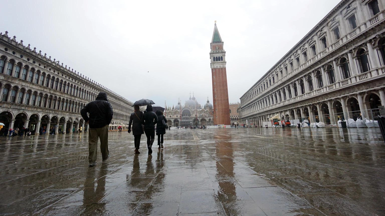 Acqua alta a Venezia, Mose ha tenuto all'asciutto la città