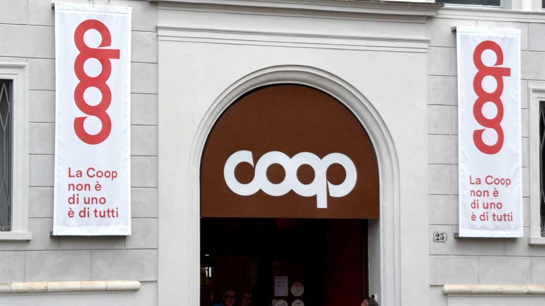 Via degli Spadari, oggi si inaugura la nuova Coop