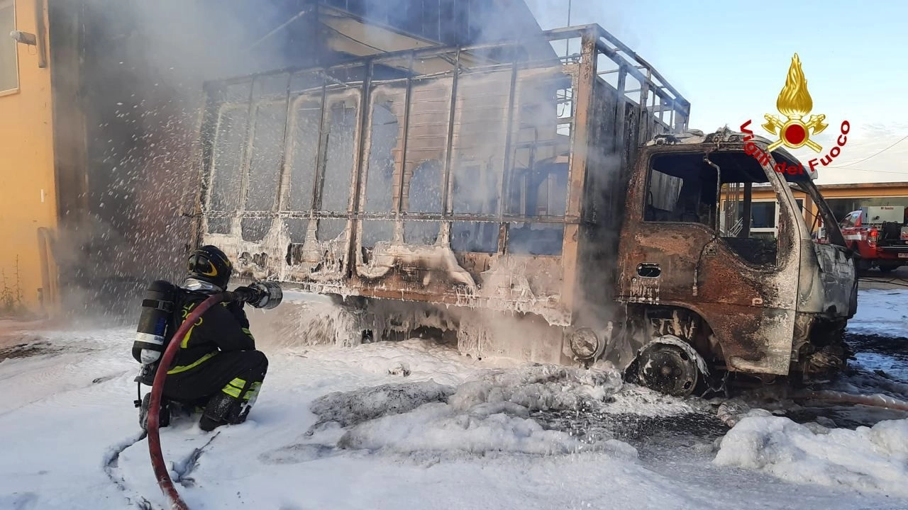 Vigili del Fuoco in azione a Falcineto