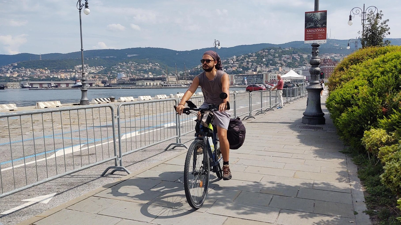 I furti di bici non sembrano placarsi in zona mare (foto d’archivio)