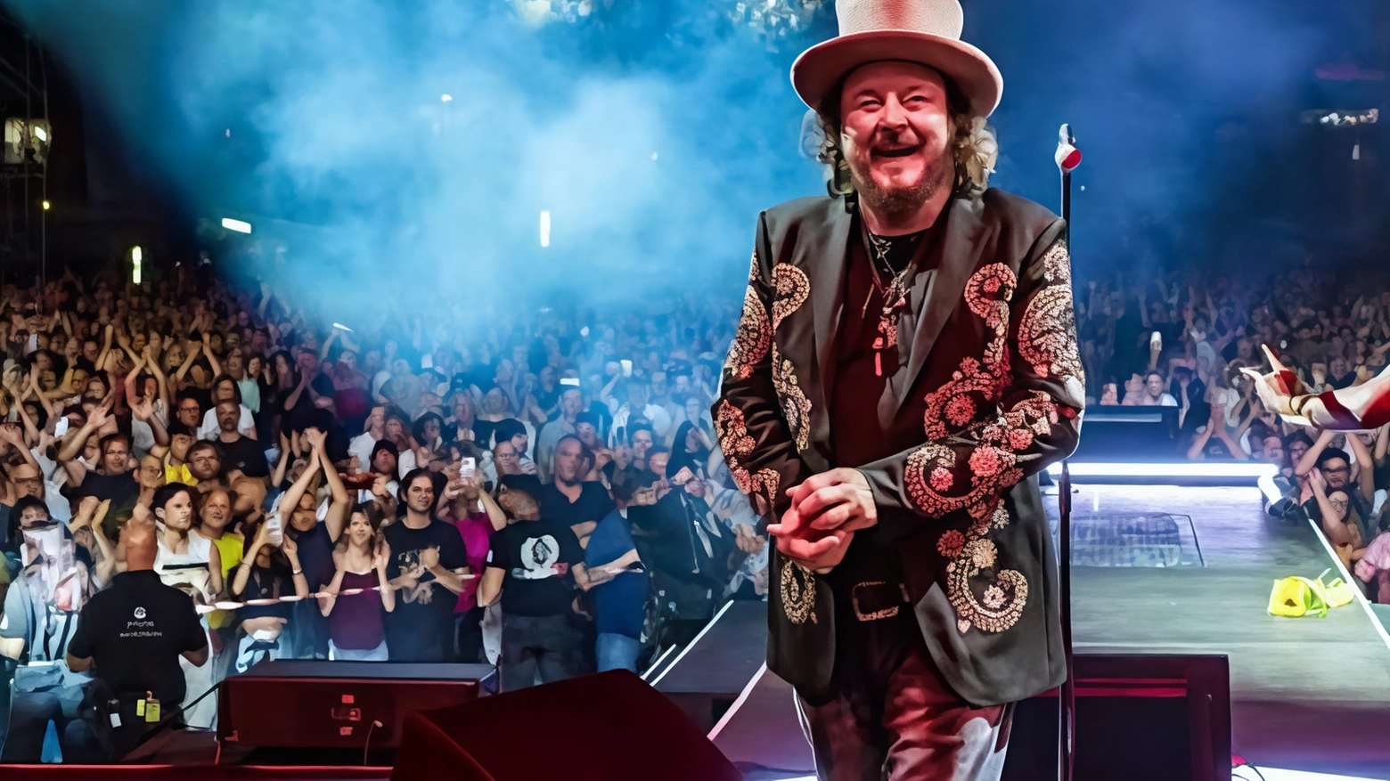 Zucchero, 35 anni di ’Overdose’: "In Versilia ho scoperto il jukebox"