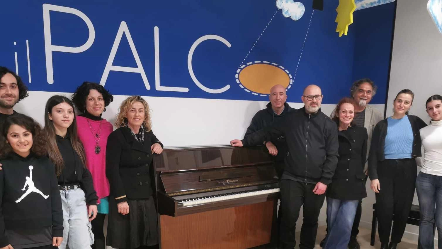 Il pianoforte di Ciucci donato ai piccoli artisti