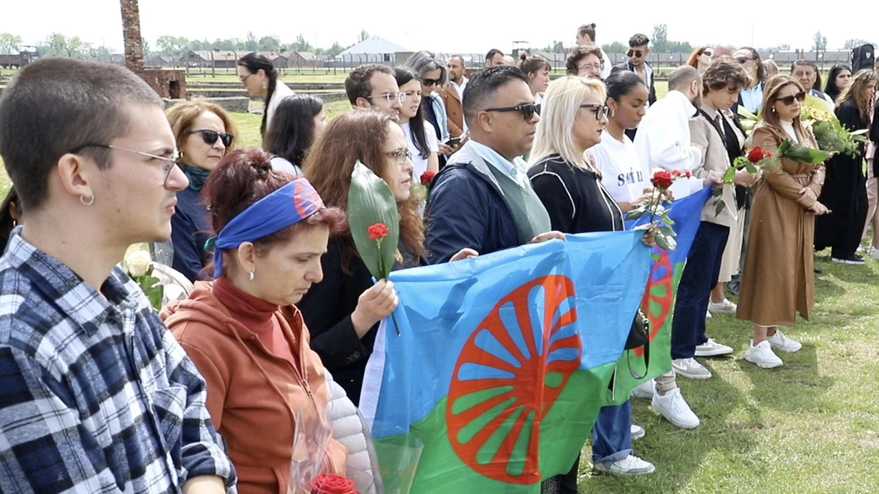 Comunità Rom e Sinte alla commemorazione di resistenza rom ad Auschwitz