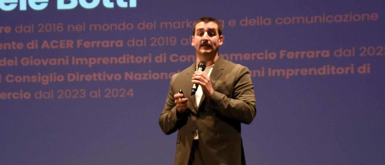 Il candidato sindaco di Ferrara Futura delinea le prime iniziative che farebbe una volta eletto "Non sono la stampella di Fabbri, ne di Anselmo. Ora la zona franca urbana e sgravi sui figli".