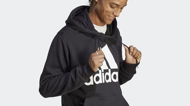 La felpa Adidas più iconica è in sconto su Amazon (-40%)