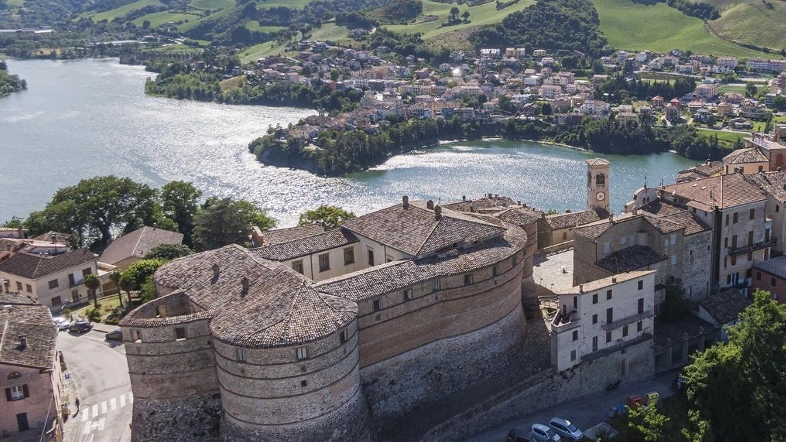 Per il presidente del Consorzio, Claudio Netti, il vero obiettivo della politica è "mettere le mani sul Burano"