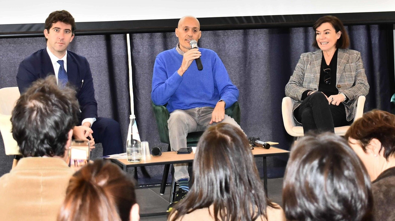 Stefano Cavedagna (Fd’I), Mirko Billi (Agenzia Dire) ed Elisabetta Gualmini (Pd)