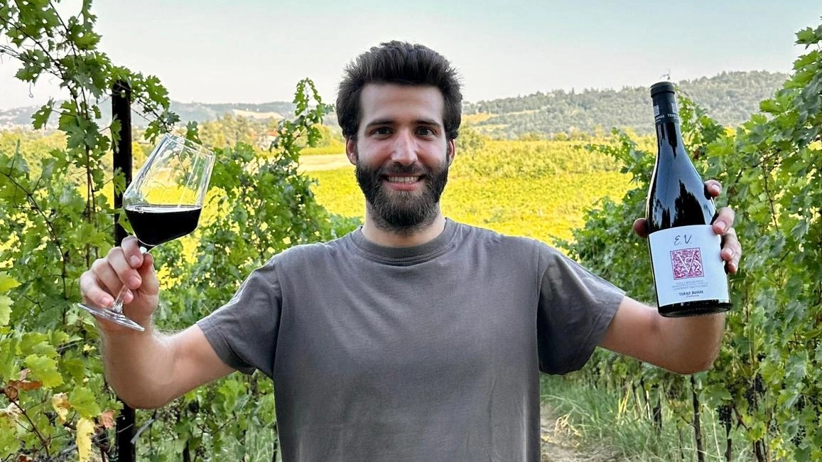 Enrico Verdilio, 26 anni, alla guida della cantina Terre Rosse Vallania di Zola