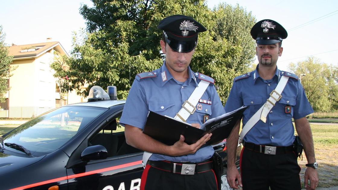 Mazze da cricket e pugni. Regolamento di conti sull’argine del canale. La gente si barrica