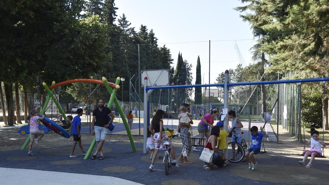 Riqualificato il parco Helvia Recina: "Spazi di incontro in ogni quartiere"