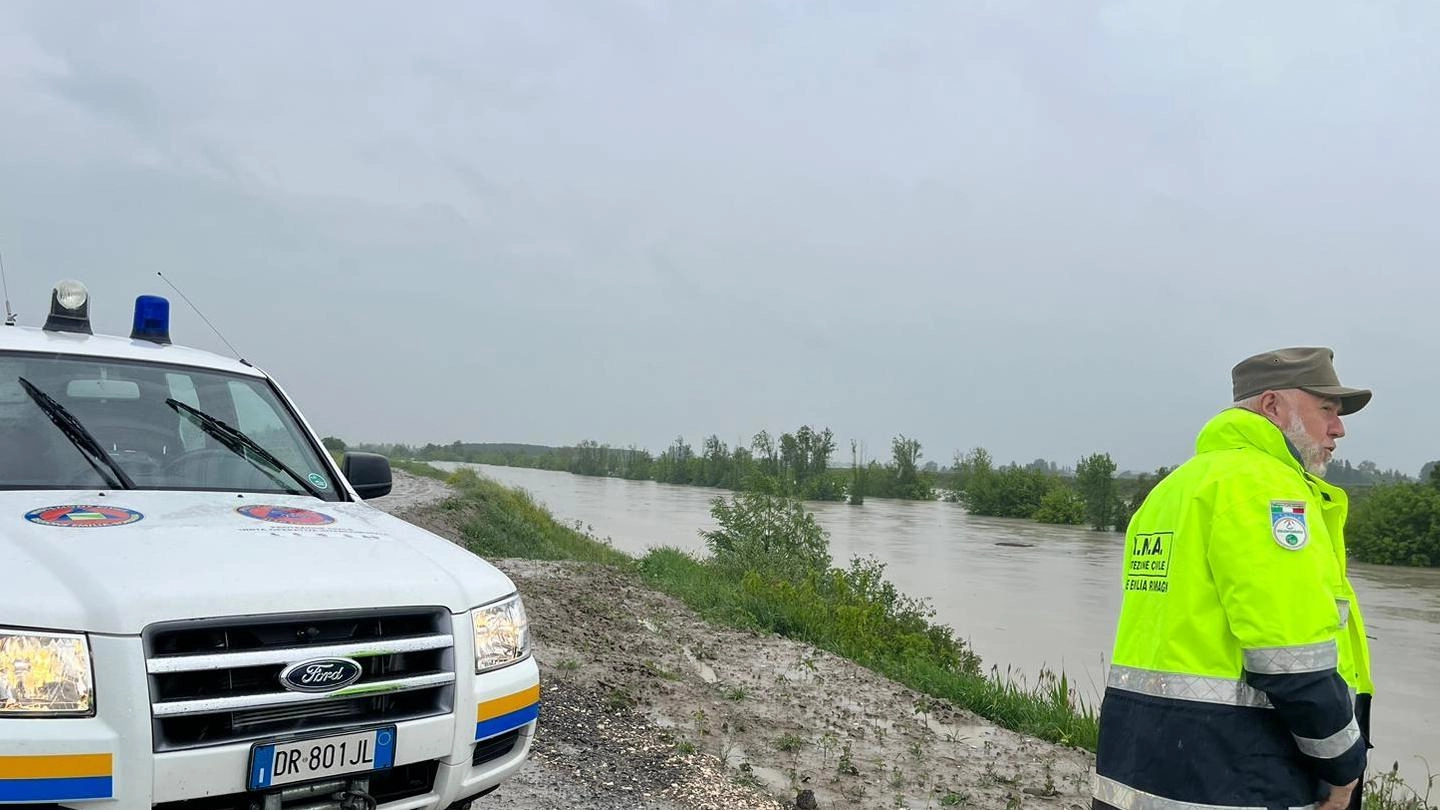 Alluvione,  il Cavo provvidenziale fa scendere il livello del Reno