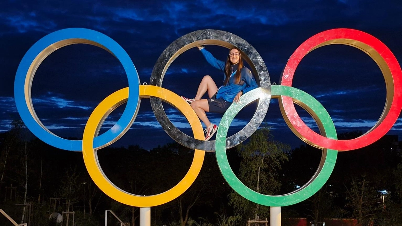 Cura la logistica, cioè i viaggi dei campioni: "Sognavo le Olimpiadi da nuotatrice, bello esserci anche così"