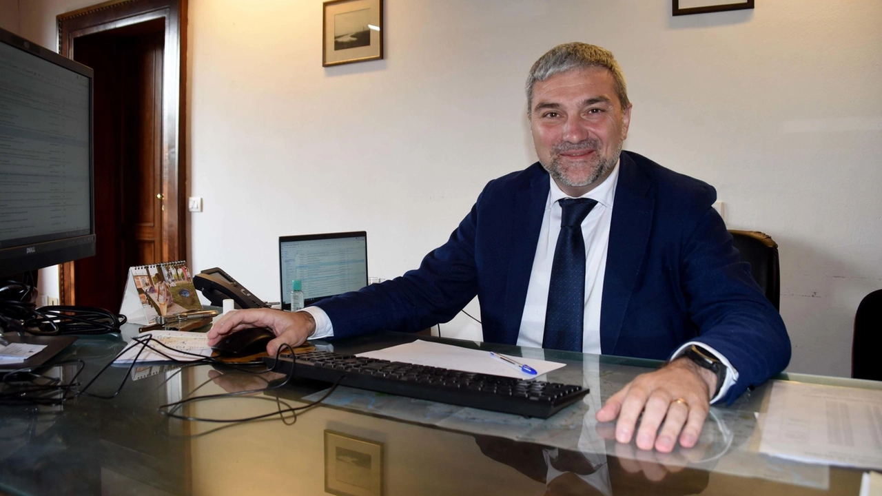 AL VERTICE Giuseppe Foti, dirigente dell’ufficio scolastico provinciale A sinistra, tutto pronto Bachlet