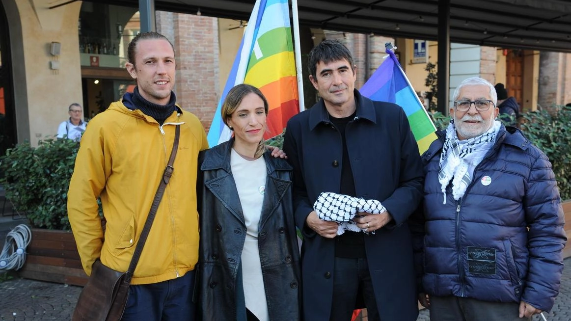 Ignazio Palazzi, Marta Caraffoni, Nicola Fratoianni e Milad Basir (Frasca)