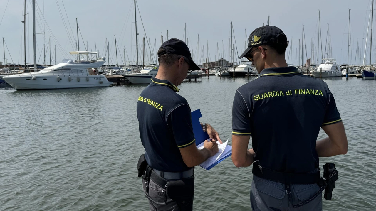 Le indagini sulle attività commerciali di “Boat & Breakfast” hanno permesso di individuare una barca utilizzata irregolarmente per servizi di turismo a Rimini