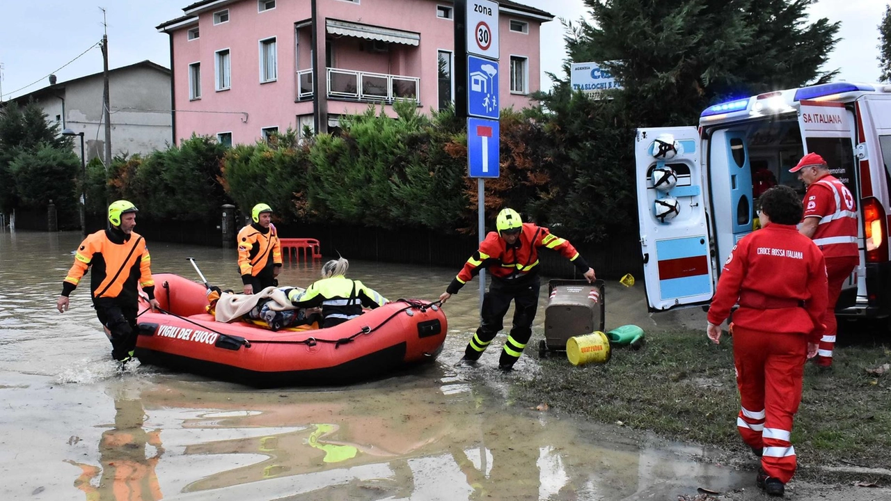 · Il 6 avviene il dramma dell’esasperazione in Appennino con il 66enne Gianni Dughetti che sgozza la madre malata Silvana...