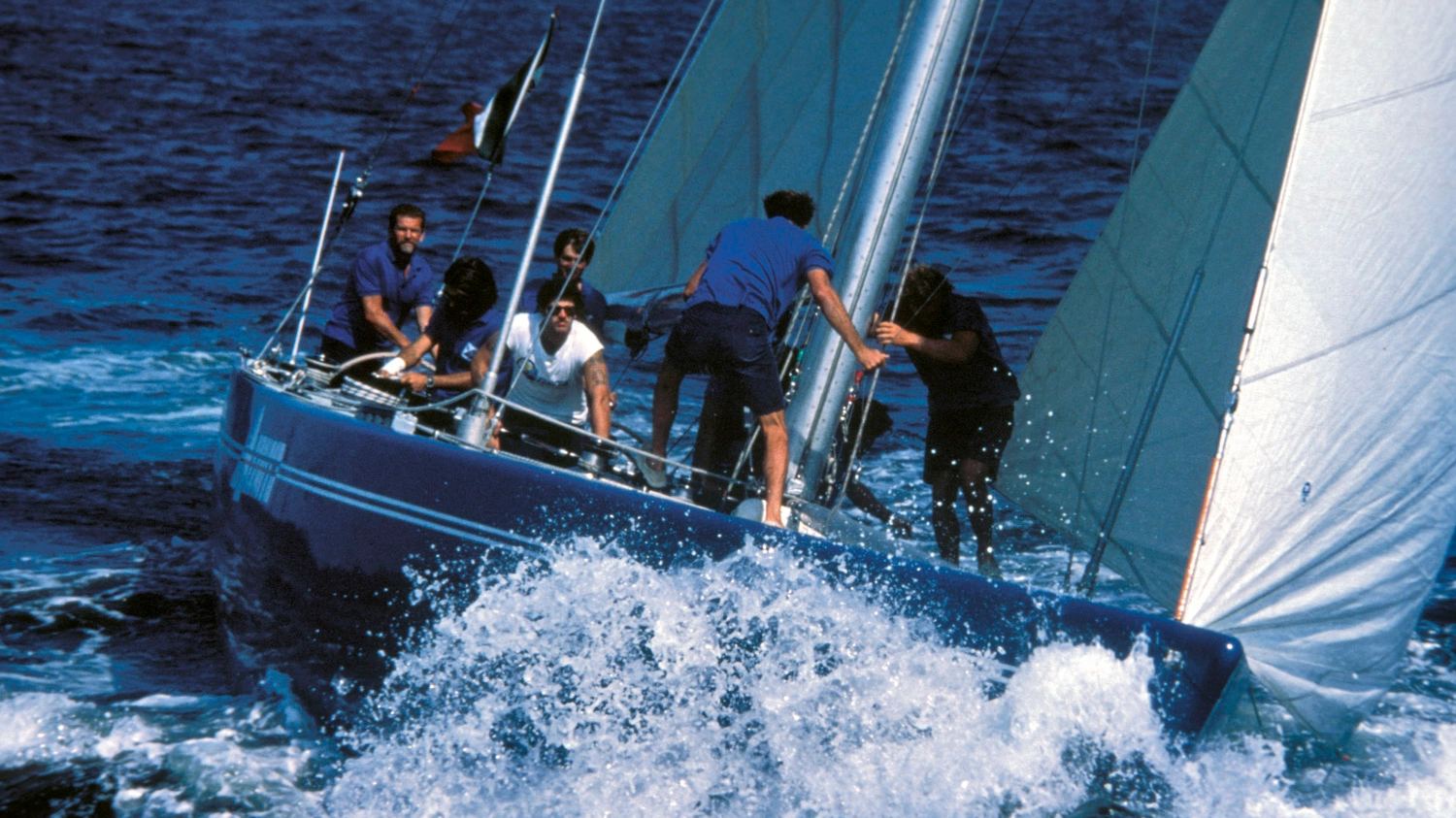 Lo skipper romagnolo delle notti magiche di Azzurra 1983 si racconta. “Agnelli signore del mare, capiva la barca, col poco vento si annoiava. Gardini? Eravamo molto legati, quando stavamo soli si confidava”