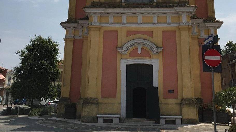 Iniziato il conto alla rovescia per la ristrutturazione della Chiesa di Santa Lucia di San Giovanni. Importante donazione di 30.000 euro per completare i lavori. Manutenzione strade prevista.