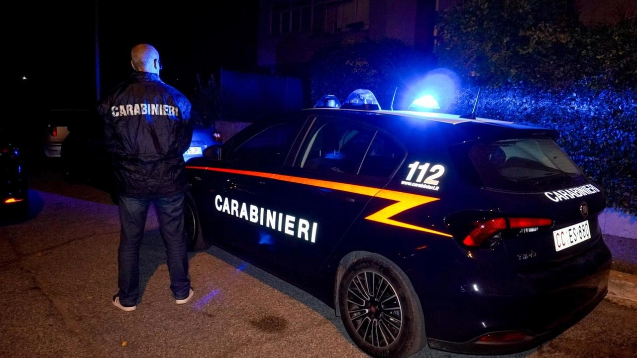 Violenza in strada a Marzaglia. Due giovani accoltellati: "Rapinati da sconosciuti"