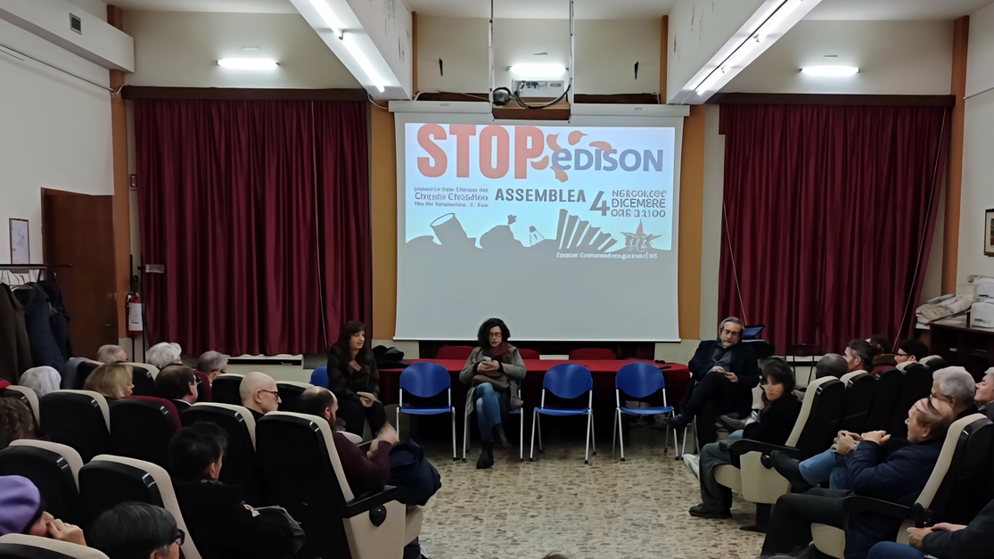 Un momento dell’assemblea di mercoledì organizzata da spazio comune Tnt Jesi