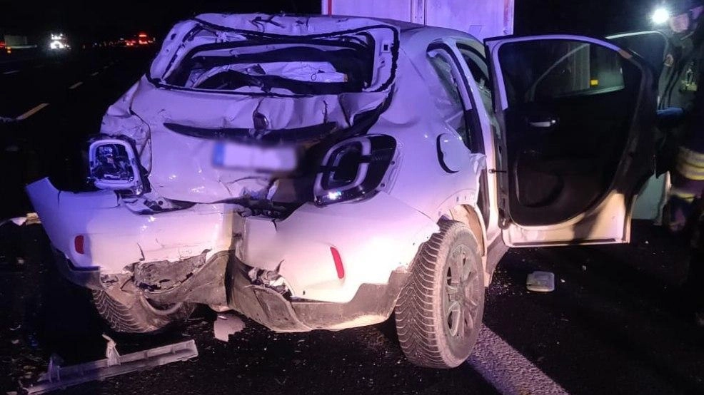 Schianto in A14 tra un’auto e un camion, una donna finisce all’ospedale. L’incidente è avvenuto l’altra notte in autostrada, all’altezza...