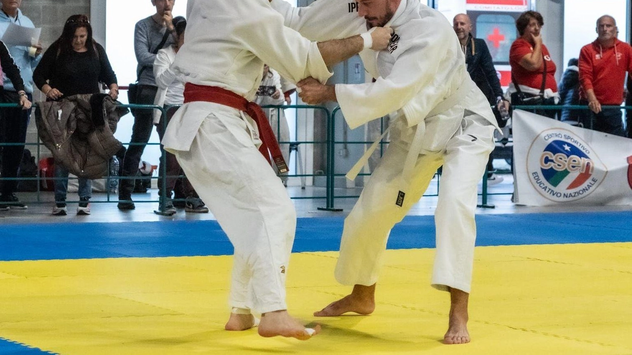 Weekend di gare di judo a Riccione con oltre 1.500 atleti provenienti da tutta Italia. Si sfideranno per il campionato nazionale Csen, con presenza dell'ex judoka Cinzia Cavazzuti. Riccione conferma la sua attrattiva per lo sport.